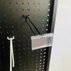 Estante de tablero con agujero para gancho integrado para etiqueta de precio de doble polo del fabricante gancho de metal para joyería de supermercado