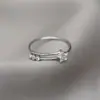 Set de anillos ajustables de circón en forma de estrella para mujer, con un diseño único y elegante, perfecto para el dedo meñique o el índice