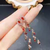 Venta al por mayor de fábrica Populares Pendientes de botón de Zafiro Rojo Natural Plata S925 Incrustado Piedra Principal 2*5 Fábrica de Joyería Venta Directa