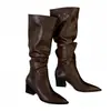 Botas empilhadas plissadas botas de cano alto brancas femininas 2026 Outono/Inverno novas salto grosso bico fino botas de montaria que aumentam a altura botas longas femininas