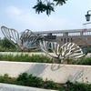 Escultura de mariposa grande de acero inoxidable para decoración de paisajes al aire libre, manualidades decorativas de metal creativas para parques.