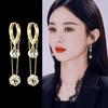 Pendientes geométricos con hebilla de oreja de estilo frío, sencillos, ligeros, de lujo, de gran sentido, para mujer, versátiles, venta al por mayor
