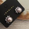 Pendientes de circonita con perlas de imitación para mujer, elegantes y exquisitos, con hebilla, a la moda, combinables con todo, 2025