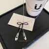 Collar con Colgante de Zapato de Lazo Estilo Ballet para Mujer, Acero de Titanio, No se Desvanece, Cadena Larga para Suéter Deslizante, Accesorio para el Cuello