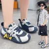 Nuevos zapatos deportivos slip-on de otoño e invierno para niños y niñas, zapatos infantiles de piel con suelas suaves, zapatos casuales de moda