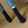 Botas Curtas de Salto Bloco Quadradas para Mulheres 2025 Novas Outono e Inverno Camurça Versátil Elásticas de Salto Alto Botas Elegantes Slim para Mulheres