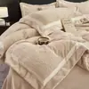 Conjunto de Quatro Peças Inverno Totalmente Fosco Alta Gramatura Pelúcia Esculpida Tridimensional Duas Cores Canto Acolchoado Espesso Quente Leve Estilo Luxo Leite Fleece