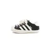 Zapatos casuales de moda con puntera de concha para niños, colección otoño 2026, populares planos suaves y antideslizantes para niñas pequeñas y zapatillas para niños