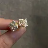 Aretes de Rosa Aurora Super Hada Rosa Artificial Estéreo Clip para Oreja Pequeño, Exquisito, Suave, Aretes de Moda y Tendencia para Mujeres