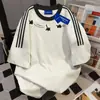 Camiseta Retro de Tres Rayas con Bloques de Color Estilo Coreano Manga Corta Verano 2025 Holgada Casual Moderna Versátil Top Ins