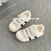 Zapatillas de Entrenamiento Alemanas de Velcro Gruesas y Esponjosas para Mujer 2026 Nuevos Zapatos de Invierno Suela Gruesa Zapatos Casuales de Tabla Zapatos de Algodón Cálidos