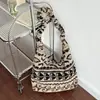 Bolsa de Navidad para Mujer Color Contrastante Casual Pelo de Cordero Bolso Cruzado Tipo Cubo Versátil Estilo Coreano Bolso de Hombro Relajado