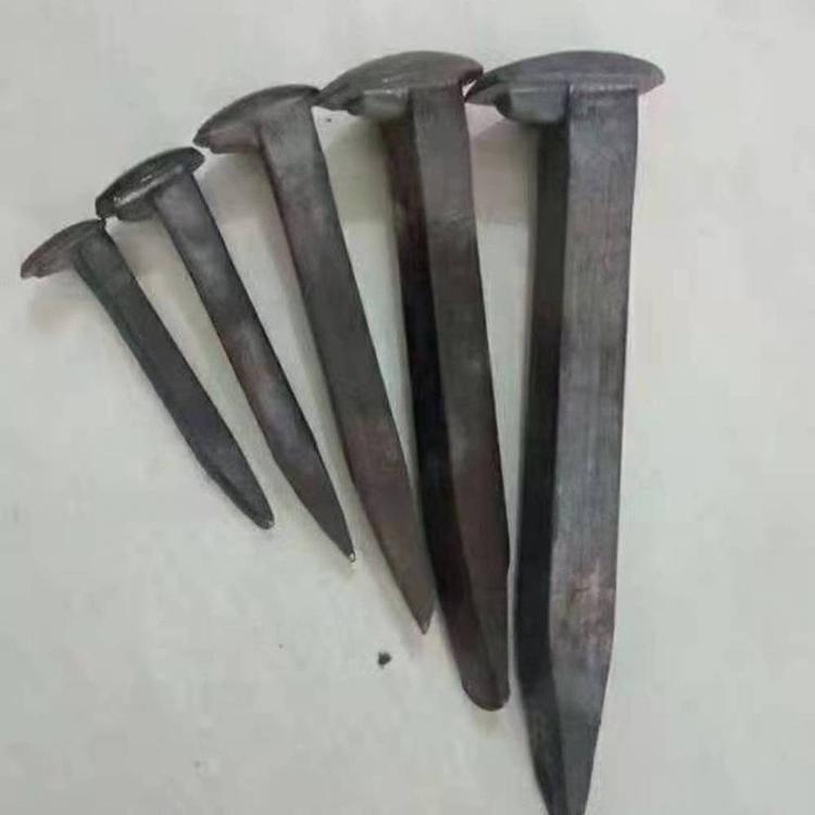 铁路用道钉 (1)