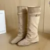 Botas longas de perna larga, salto bloco, decote baixo, bico quadrado, com fivela de cinto, moda feminina trendy 2026
