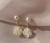 Aretes de tuerca de flor de primavera para mujer, elegantes, versátiles, de diseño nicho, aretes modernos estilo coreano para niña