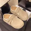 Zapatos Birkenstock super calientes de suela gruesa con tacón oculto, slip-on, de punta cerrada, medias pantuflas para mujer, para usar al aire libre en otoño, nuevo estilo popular 2026