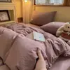 Juego de tres piezas al por mayor para dormitorio estudiantil en color liso, juego de tres-cuatro piezas estilo "old money" con parche de gasa abullonada, juego de ropa de cama para estudiantes