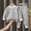 Conjunto de roupa íntima térmica infantil espessa para crianças pequenas e médias de seda de leite com forro de fleece roupas de outono calça comprida meninos e meninas bebê pijama de outono e inverno