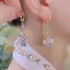 Pendientes de Flor de Lujo Ligero Imitación de Concha Francesa para Mujer Diseño de Nicho Elegantes de Gama Alta Pendientes Súper Hada de Pétalos