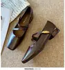 Sapatos Femininos 2026 Verão Novo Retro Francês Mary Jane Couro Estilo Hepburn Solado Macio Versátil Sapatos Individuais para Mulheres