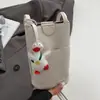 2025 Nuevo Bolso para Teléfono Móvil Casual Versátil Simple al por Mayor Moda Textura Granulada Estilo Commuter Cruzado para Mujer