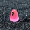 Bestseller transfronterizo: Adornos de Halloween de fantasmas pequeños lindos y coloridos que brillan en la oscuridad, accesorios de decoración DIY para ambientación de escenas