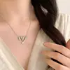 Collar Cadena Clavícula de Cinta con Forma de Corazón Inspirado en Celebridades, Aretes para Mujer, Broqueles, Diseño Original, Aspecto de Alta Gama, Regalo de Cumpleaños
