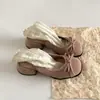 Promoção Quente Sandálias Brancas Retrô de Salto Grosso com Bico Fechado Femininas Verão Uso Externo Novo Estilo 2026 Combina Bem com Saias Sandálias Francesas Antiderrapantes