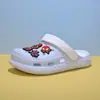 Acessórios de desenho animado para crianças, tamancos, pantufas para meninos, novo estilo de verão, sandálias antiderrapantes para ambientes internos para bebês e crianças maiores