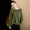 Suéter de tricô com capa de um ombro verde para mulheres, novo estilo outono 2026, design de nicho, xale falso de duas peças, blusa solta de manga longa