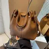 Bolso cubo de gran capacidad para mujer, modelo nuevo con correa ancha para el hombro, adecuado para ir al trabajo y uso casual, bolso cruzado versátil y sencillo, bolso de mano personalizable