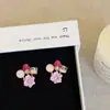 Brincos de Flor em Zircônia Rosa Cristal Doce e Exquisito, Moda de Alto Padrão de Nicho e Brincos Elegantes, Atacado