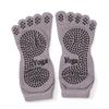 Venda direta da fábrica de meias de ioga de cinco dedos novas de inverno, meias de silicone antiderrapantes para ioga femininas, fitness e atividades ao ar livre