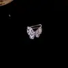 Aretes de Clip Redondos de Circonita Sin Perforación, Clips para Oreja de Estilo Minimalista Único, Pendientes de Lujo Ligero de Gama Alta al por Mayor