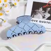 Horquilla de Acetato a Cuadros Blanco y Negro Transfronteriza Nueva Pinza de Mordida Semircírculo Diamante Brillante Pinza de Tiburón para el Cabello Tocado para Mujeres Venta al por Mayor