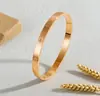 Pulsera de Acero de Titanio, Pulsera de Flor de la Suerte de Acero Inoxidable con Diamantes, Estilo de Lujo Ligero de Moda para Niñas, Pulsera que no se decolora, Pulsera de Flor de la Suerte