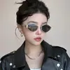 Óculos de Sol com Armação de Metal para Mulheres, Estilo Novo de Alta Qualidade 2025, Armação Pequena Poligonal Estilo Europeu e Americano Olho de Gato, Estilo para Rosto Pequeno, Engraçado