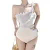 Traje de baño de una pieza para mujer, nuevo de verano 2025, estilo puro y deseable de alta gama, con volantes en un hombro, hermoso traje de baño para vacaciones para niñas