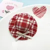 Nuevo Tela de Sombrero a Cuadros Rojos y Negros Joyería Accesorios Material para Manualidades Mayorista Juguetes Accesorios para Muñecas Venta al por Mayor en Stock