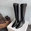 Hebilla de Cinturón Adelgazante Versión Piel de Vaca Botas Largas de Cuero Genuino para Mujer, Debajo de la Rodilla, Tacón Grueso, Suela Gruesa, Botas de Montar de Altura Aumentada para Mujer, Otoño e Invierno