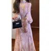 Vestido Largo de Manga Larga con Cuello en V y Lunares Rosa Suave Estilo Francés, Otoño e Invierno Lujo Ligero Elegante Ceñido a la Cintura Adelgazante Vestido Largo Básico
