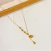 Popular Collar de Acero Inoxidable Completo con Diseño de Nicho para Mujer, Adecuado para el Trabajo Diario, Elegante y Lujoso, Recubrimiento de Oro Real de Alta Gama, Cadena Versátil para la Clavícula