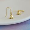 Pendientes pequeños y sencillos de perla hueca de plata s925 para mujer, pendientes sencillos y exquisitos avanzados, accesorios de moda de nicho que combinan con todo.