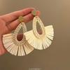 Pendientes Grandes Tejidos Estilo Vacaciones en la Playa para Mujer, Aros Exagerados Estilo Étnico Retro con un Toque de Lujo, Adecuados para el Verano