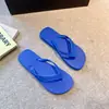 Nuevas chanclas de playa de verano 2026 resistentes al desgaste para mujer, sandalias antideslizantes para exteriores