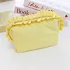 Bolsa de maquillaje con volantes estilo coreano, bolsa de almacenamiento simple de nailon impermeable, bolsa de almacenamiento multifuncional de gran capacidad para papelería, estuche para lápices