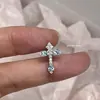 Luz Flash Aquaman Diamante Completo Cruz Circonita Hélice de Oreja Tornillo Hebilla Clavo de Oreja Multitud Pequeña Sentido Fresco Pendientes Gratis