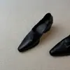 Zapatos de vestir simples retro Chuyuji 2026, diseño elegante y versátil, tacón grueso, punta fina, nuevos mocasines de otoño e invierno