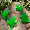 Juguetes para niños de rana y sapo de goma blanda de simulación protección del medio ambiente material tpr venta directa de fábrica flotante en el agua