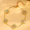 Pulsera de Acero de Titanio Moda Europea y Americana Transfronteriza Pulsera de Trébol de Cuatro Hojas Pulsera de Lujo Ligero de Niña Sentido de Alta Gama Pulsera Explosiva para Pareja Pulsera